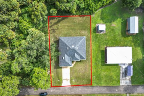 House in Lehigh Acres, Florida 3 bedrooms № 1947638 - photo 28