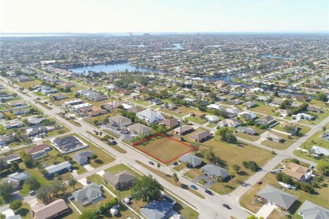 Terreno en venta en Cape Coral, Florida № 1743668 - foto 3