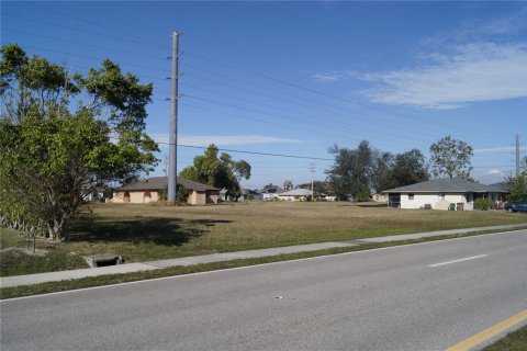 Terreno en venta en Cape Coral, Florida № 1743668 - foto 15