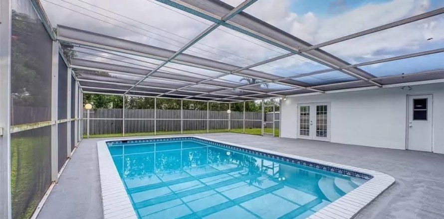 Casa en Miami, Florida 4 dormitorios, 171.59 m2 № 1092679