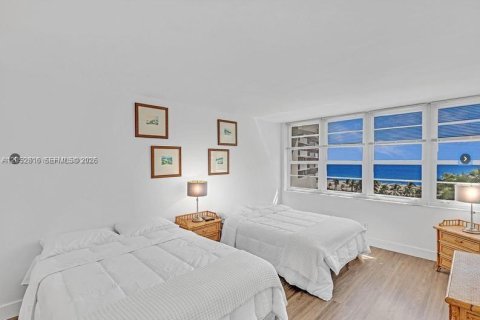 Condominio en alquiler en Miami Beach, Florida, 1 dormitorio, 78.97 m2 № 2262852 - foto 2