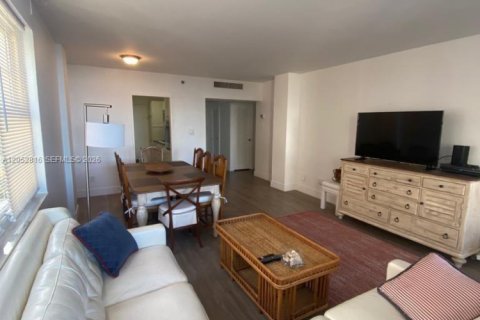 Condominio en alquiler en Miami Beach, Florida, 1 dormitorio, 78.97 m2 № 2262852 - foto 4