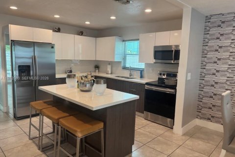 Купить виллу или дом в Хайалиа, Флорида 5 спален, 213.21м2, № 1999070 - фото 15