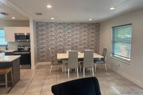 Купить виллу или дом в Хайалиа, Флорида 5 спален, 213.21м2, № 1999070 - фото 7