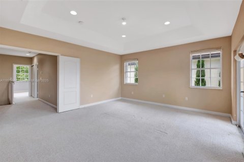 Снять в аренду виллу или дом в Майами, Флорида 4 спальни, 283.91м2, № 1926221 - фото 29