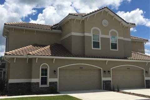 Villa ou maison à louer à Wesley Chapel, Floride: 4 chambres, 192.59 m2 № 1276418 - photo 2