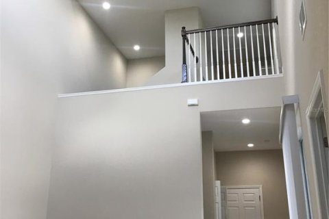 Villa ou maison à louer à Wesley Chapel, Floride: 4 chambres, 192.59 m2 № 1276418 - photo 5