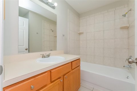 Villa ou maison à vendre à Brandon, Floride: 4 chambres, 179.67 m2 № 2302851 - photo 10