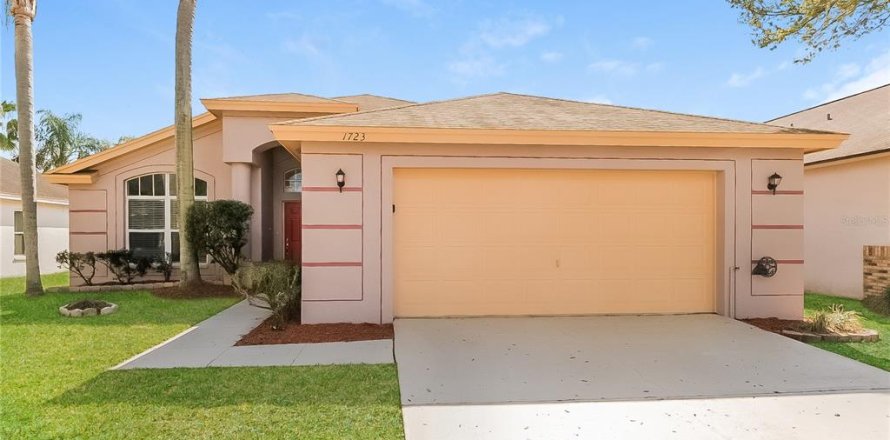Villa ou maison à Brandon, Floride 4 chambres, 179.67 m2 № 2302851