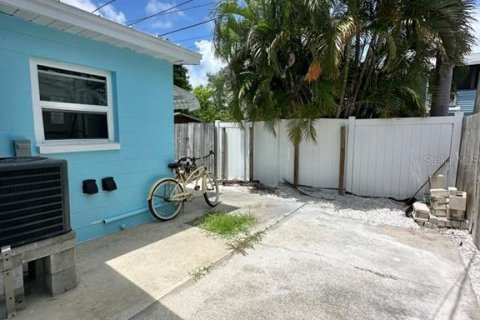 Apartamento en alquiler en Madeira Beach, Florida, 1 dormitorio, 54.35 m2 № 2091545 - foto 24