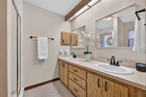 Villa ou maison à vendre à Orlando, Floride: 4 chambres, 204.57 m2 № 2314901 - photo 18