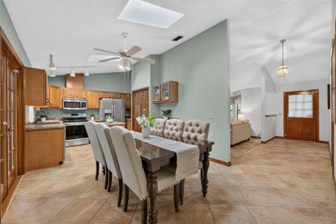 Villa ou maison à vendre à Orlando, Floride: 4 chambres, 204.57 m2 № 2314901 - photo 10