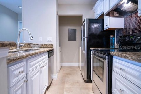 Снять в аренду кондоминиум в Тампа, Флорида 7 комнат, 77.85м2, № 1906123 - фото 7