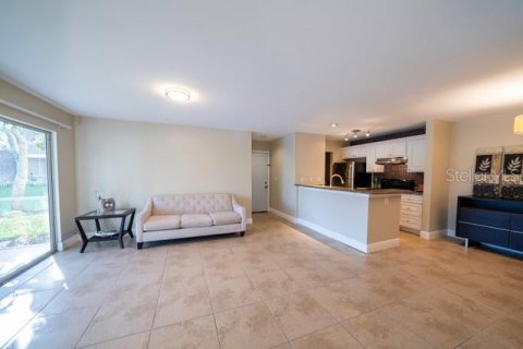 Снять в аренду кондоминиум в Тампа, Флорида 7 комнат, 77.85м2, № 1906123 - фото 5