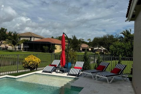 Villa ou maison à louer à Lake Worth, Floride: 4 chambres, 189.24 m2 № 1989148 - photo 23