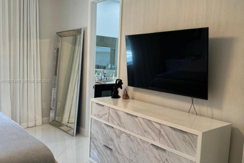 Villa ou maison à louer à Lake Worth, Floride: 4 chambres, 189.24 m2 № 1989148 - photo 16