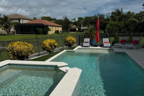 Villa ou maison à louer à Lake Worth, Floride: 4 chambres, 189.24 m2 № 1989148 - photo 22
