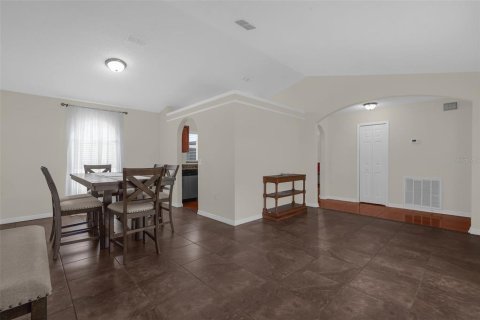 Villa ou maison à vendre à Kissimmee, Floride: 4 chambres, 168.9 m2 № 2204793 - photo 6