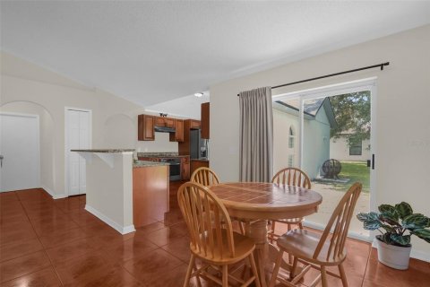 Villa ou maison à vendre à Kissimmee, Floride: 4 chambres, 168.9 m2 № 2204793 - photo 13