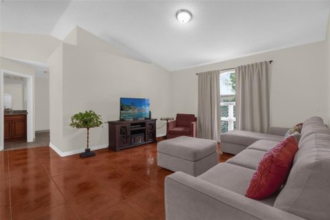 Villa ou maison à vendre à Kissimmee, Floride: 4 chambres, 168.9 m2 № 2204793 - photo 12