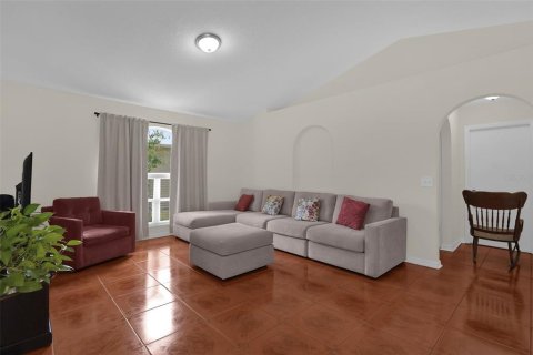 Villa ou maison à vendre à Kissimmee, Floride: 4 chambres, 168.9 m2 № 2204793 - photo 11