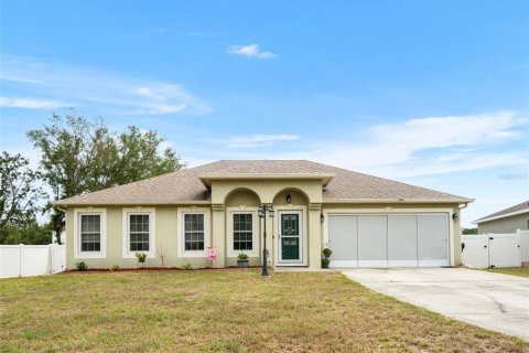 Casa en Poinciana, Florida 4 dormitorios, 195.84 m2 № 2207449
