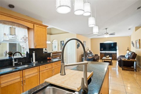 Casa en venta en Poinciana, Florida, 4 dormitorios, 195.84 m2 № 2207449 - foto 6