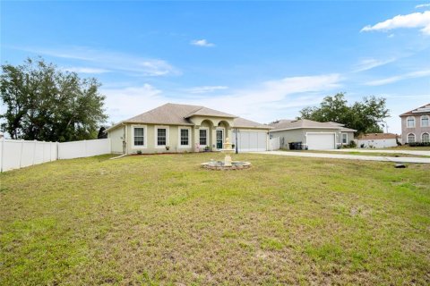 Casa en venta en Poinciana, Florida, 4 dormitorios, 195.84 m2 № 2207449 - foto 2