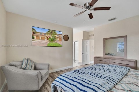 Touwnhouse à louer à Oakland Park, Floride: 3 chambres, 140.65 m2 № 1977876 - photo 27