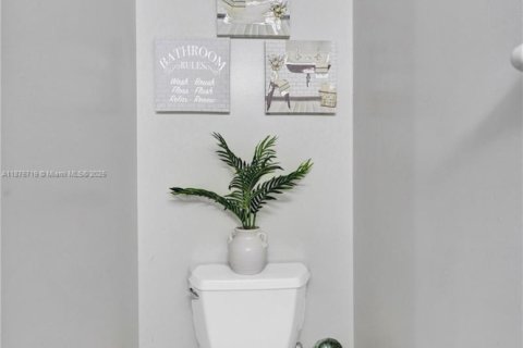 Touwnhouse à louer à Oakland Park, Floride: 3 chambres, 140.65 m2 № 1977876 - photo 13