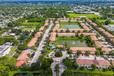 Touwnhouse à louer à Oakland Park, Floride: 3 chambres, 140.65 m2 № 1977876 - photo 5