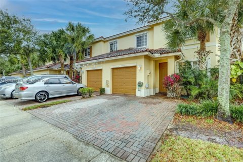 Touwnhouse à louer à Oakland Park, Floride: 3 chambres, 140.65 m2 № 1977876 - photo 19