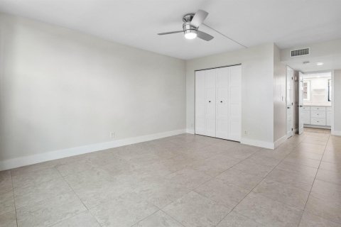 Copropriété à louer à Boca Raton, Floride: 3 chambres, 160.72 m2 № 2402372 - photo 8