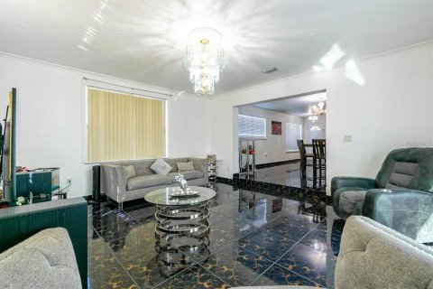Villa ou maison à vendre à Orlando, Floride: 3 chambres, 159.14 m2 № 2166170 - photo 10