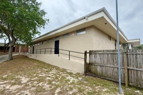 Commercial property in Rockledge, Florida 584.54 sq.m. № 2099521 - photo 11
