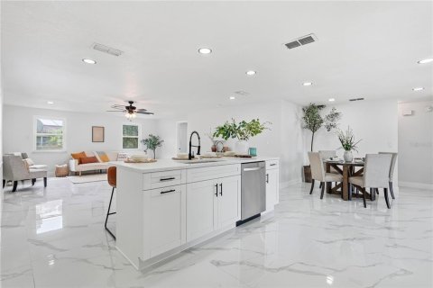Villa ou maison à vendre à Holiday, Floride: 3 chambres, 204.29 m2 № 2403163 - photo 20