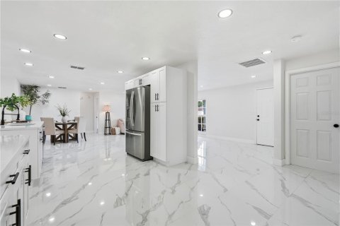 Villa ou maison à vendre à Holiday, Floride: 3 chambres, 204.29 m2 № 2403163 - photo 19