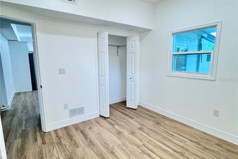 Купить виллу или дом в Тампа, Флорида 12 комнат, 132.66м2, № 2334268 - фото 3
