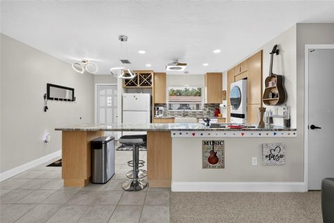 Copropriété à vendre à Sarasota, Floride: 2 chambres, 109.44 m2 № 2259559 - photo 19