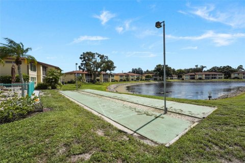 Copropriété à vendre à Sarasota, Floride: 2 chambres, 109.44 m2 № 2259559 - photo 14
