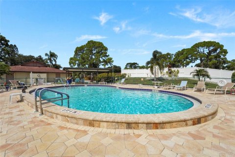 Copropriété à vendre à Sarasota, Floride: 2 chambres, 109.44 m2 № 2259559 - photo 12