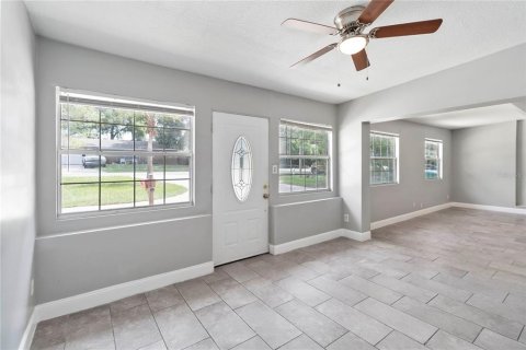 House in Maitland, Florida 3 bedrooms, 171.68 sq.m. № 1832662 - photo 4