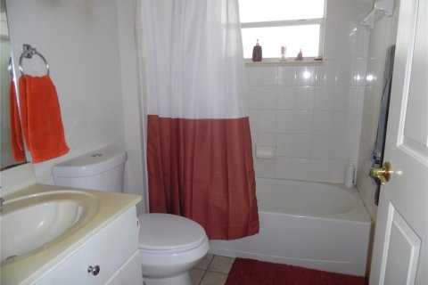 Casa en venta en Leesburg, Florida, 3 dormitorios, 204.11 m2 № 2195414 - foto 20