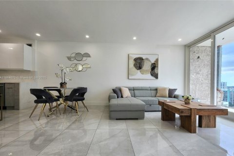 Снять в аренду кондоминиум в Холливуд, Флорида 2 спальни, 103.12м2, № 1892780 - фото 7