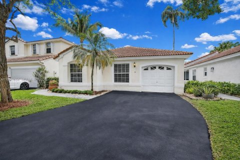 Villa ou maison à Weston, Floride 4 chambres, 146.04 m2 № 2058938