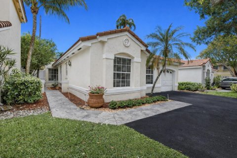 Villa ou maison à vendre à Weston, Floride: 4 chambres, 146.04 m2 № 2058938 - photo 2