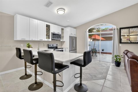 Villa ou maison à vendre à Weston, Floride: 4 chambres, 146.04 m2 № 2058938 - photo 5