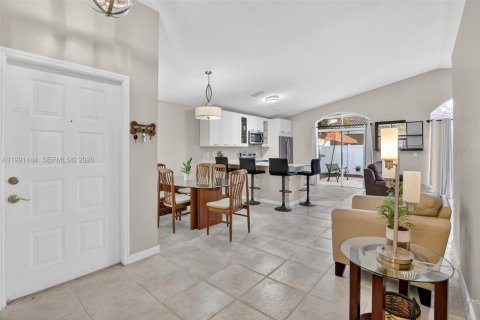 Villa ou maison à vendre à Weston, Floride: 4 chambres, 146.04 m2 № 2058938 - photo 13