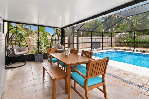 House in Brandon, Florida 4 bedrooms, 169.64 sq.m. № 2354995 - photo 22