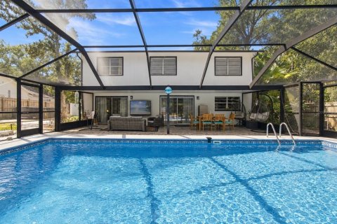 House in Brandon, Florida 4 bedrooms, 169.64 sq.m. № 2354995 - photo 27